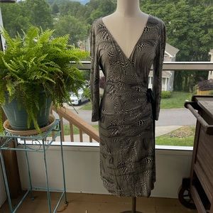 Express 3/4 Sleeves Black and Tan Abstract Long Dress